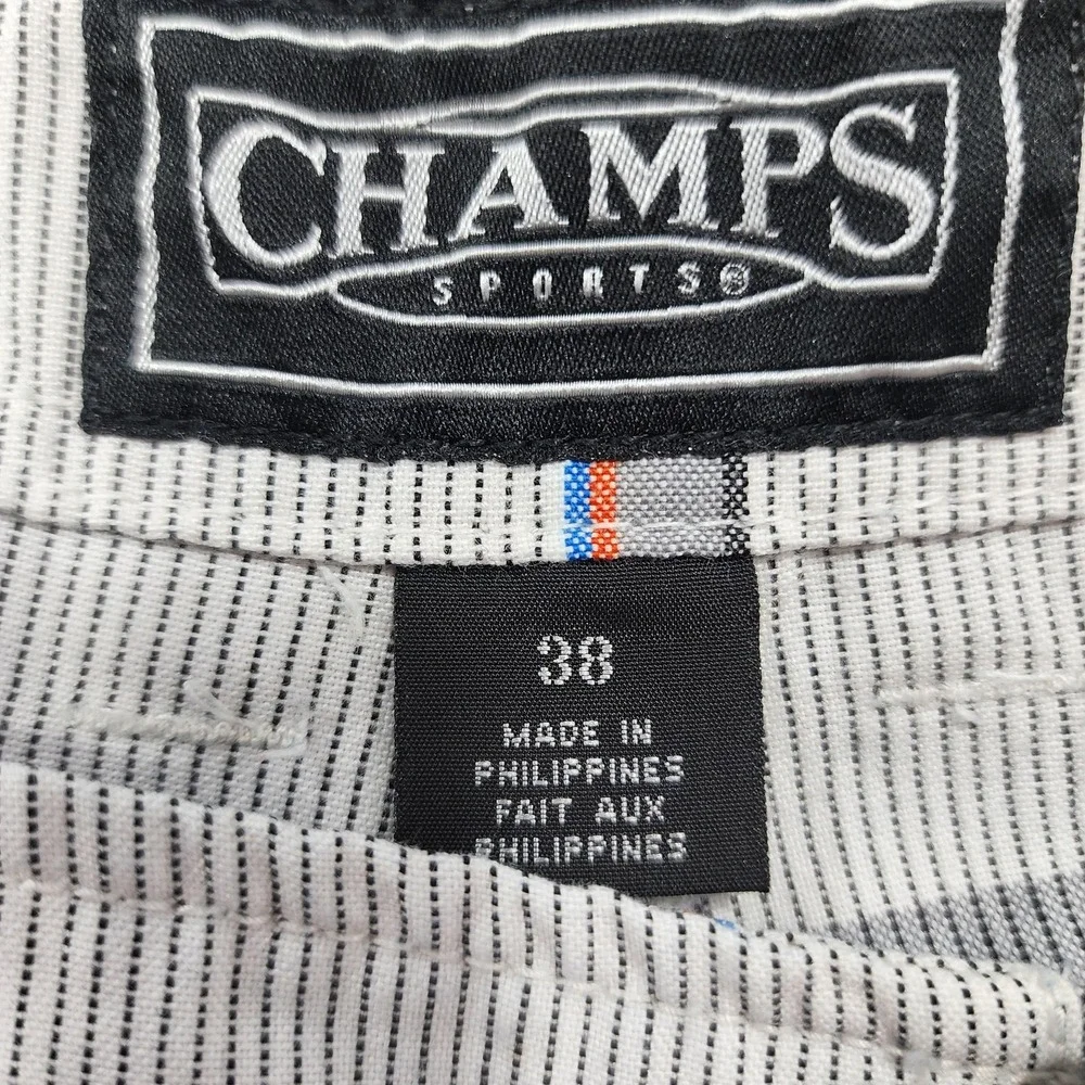 Vintage Champs Sports Shorts Mens 38 Gray Plaid Chino Flat Front Casual Skater